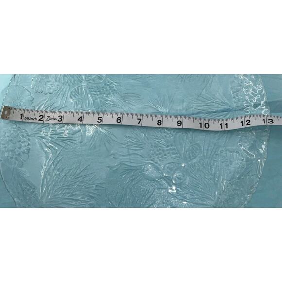 Vintage Holiday Glass Platter Pine Cones Bows Evergreens Clear 12" Diameter - Picture 3 of 3